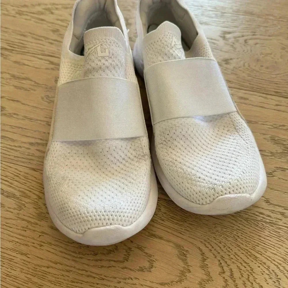 APL Techloom Bliss Womens Shoe White Size 6.5 - Picture 2 of 3